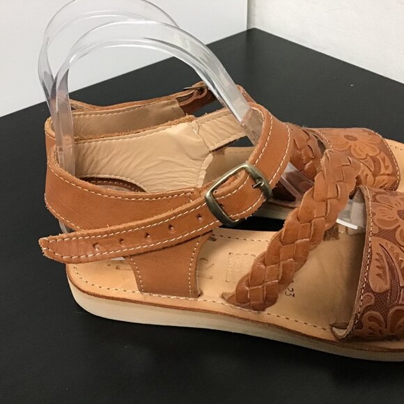 Cucos Girls Leather Sandals Braided Strap Adjustable Buckle Size 4Y (Approx) - Picture 14 of 14